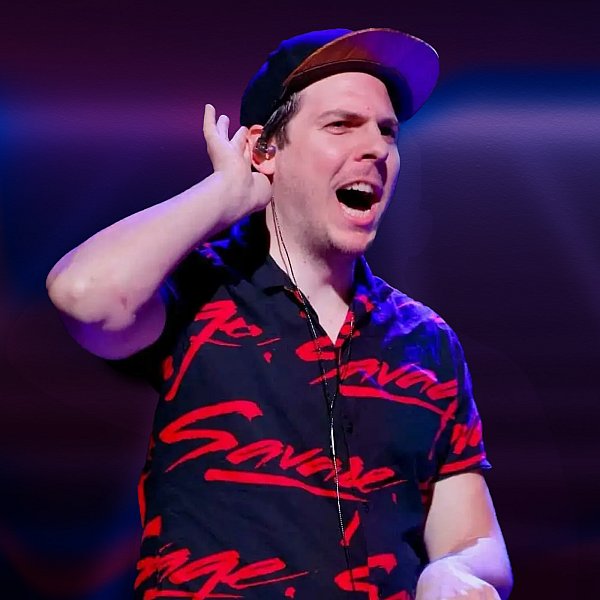 Mr Flach boek je bij Royaal Artists