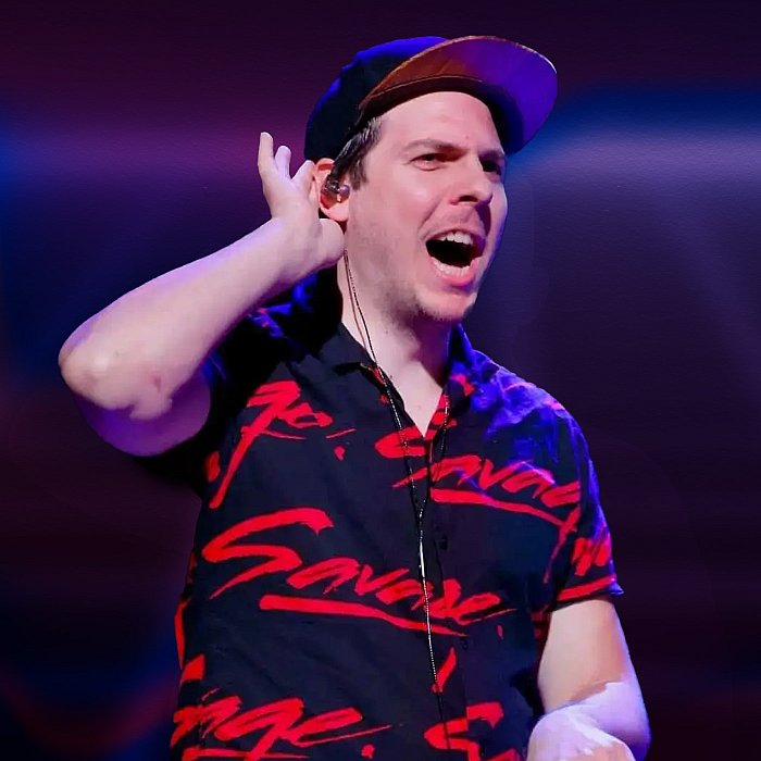 Mr Flach boek je bij Royaal Artists